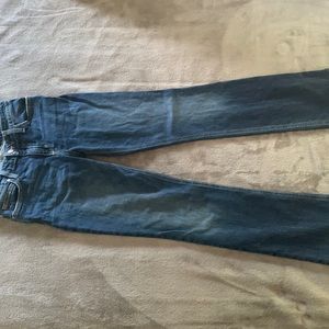 Women’s jeans